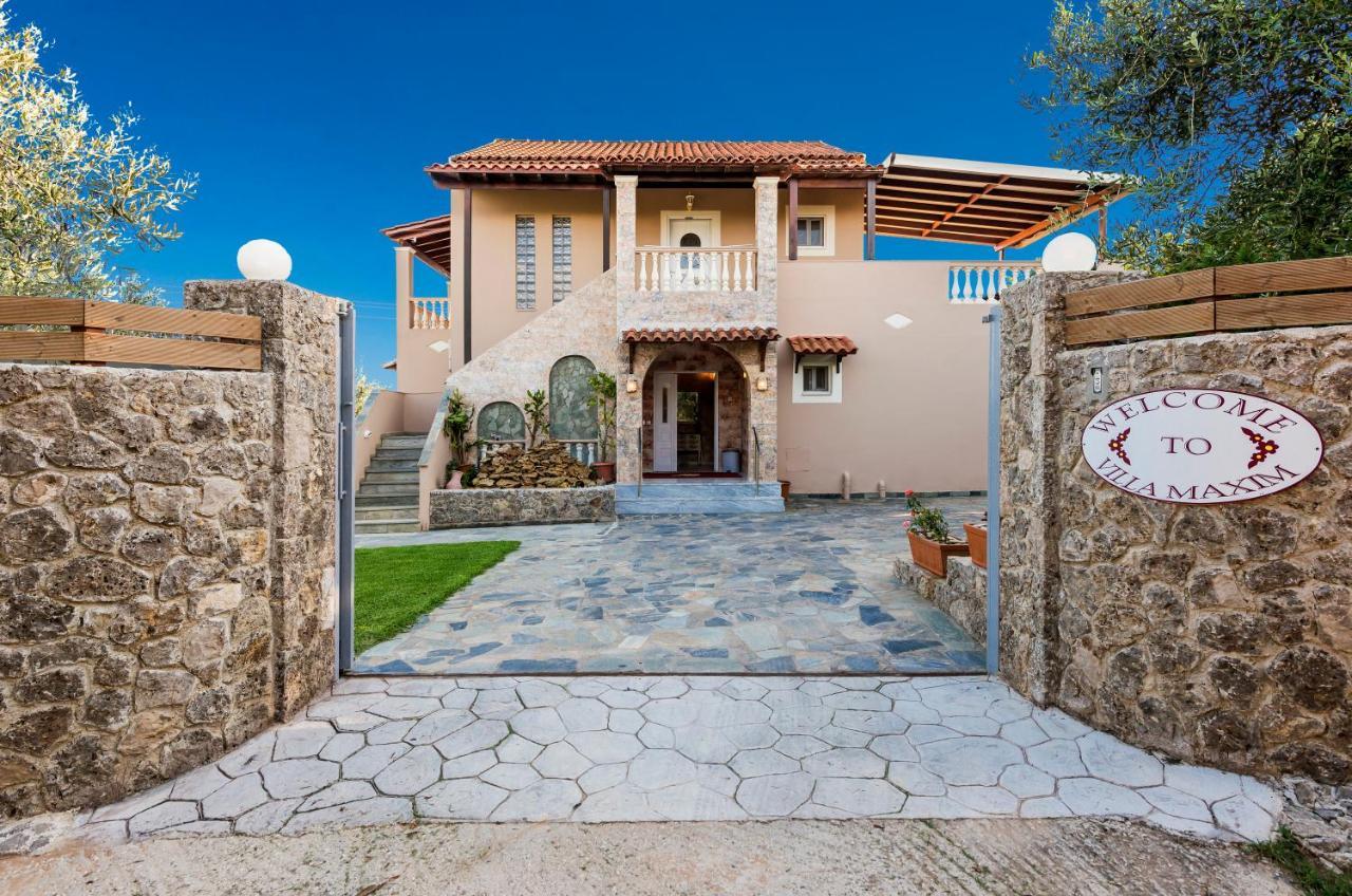 Villa Maxim With Private Pool & Tennis Court Halikúnasz Kültér fotó