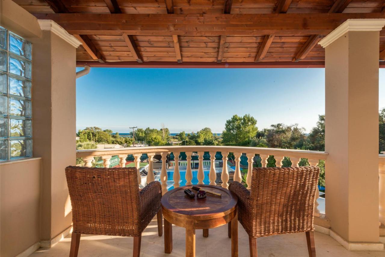 Villa Maxim With Private Pool & Tennis Court Halikúnasz Kültér fotó